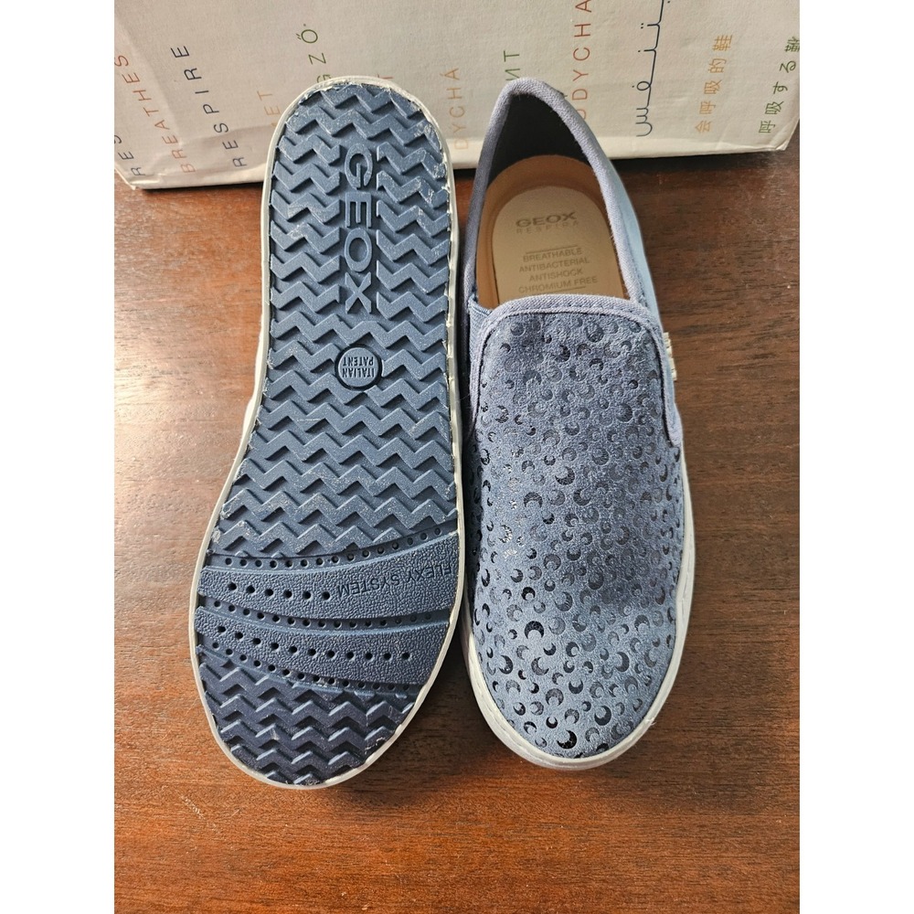 Geox JR Kilwi Girl Unique Slip on Blue Size Childs 3.5 New in box